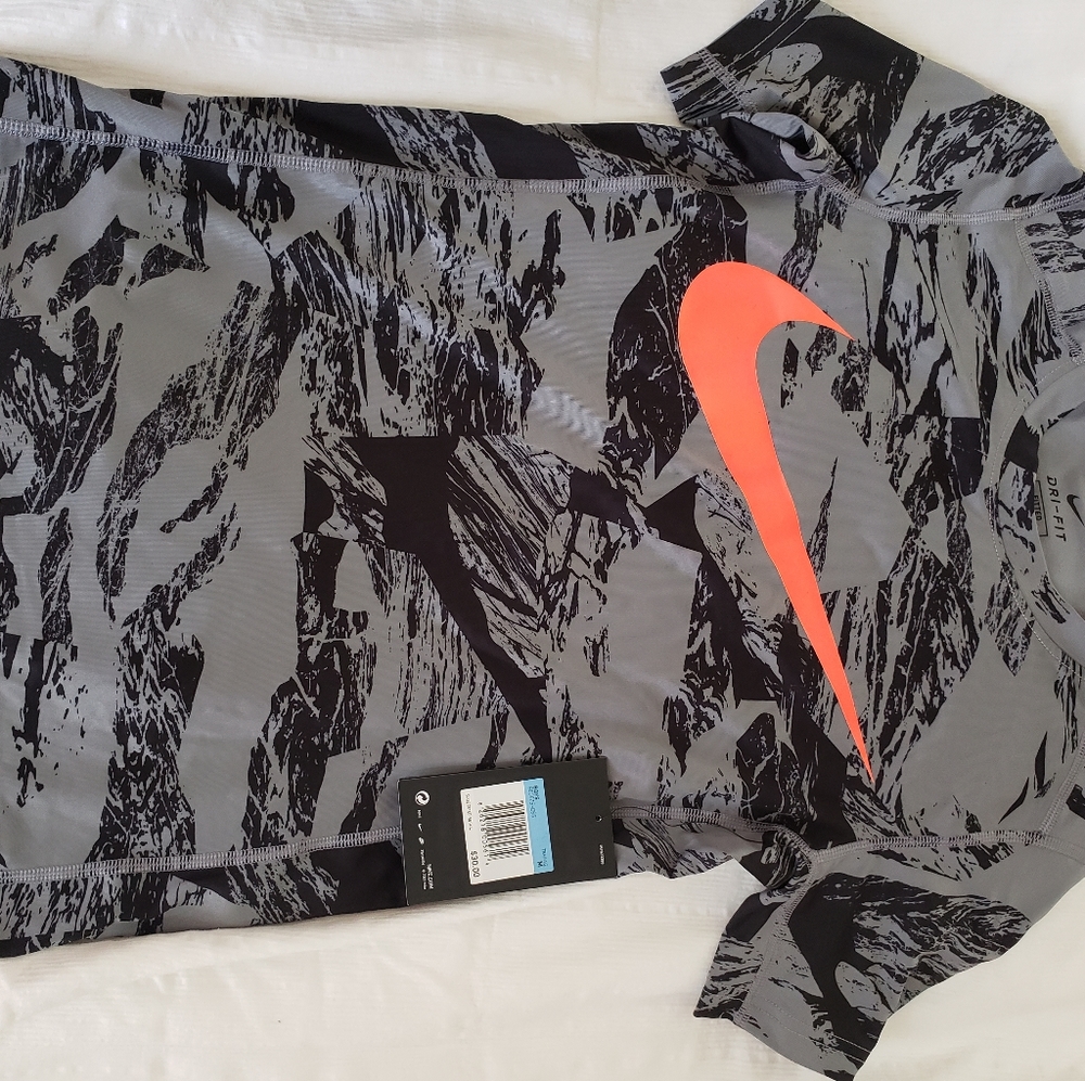 Boys Nike dri fit